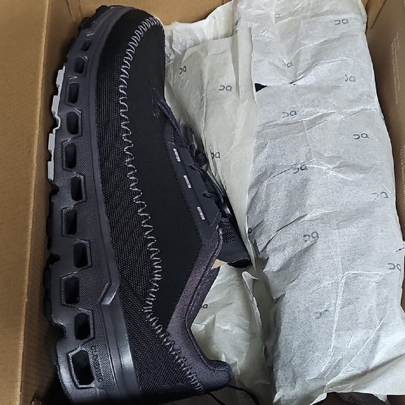 On Running Men's Cloudaway 2 Black NEW size 12 - Picture 7 of 8